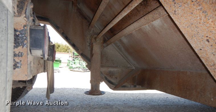 image for item DS1462 2010 Palomino MUV-ALL  drop deck equipment trailer