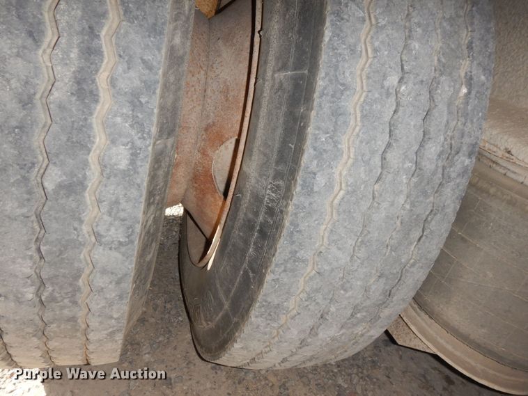 image for item DS1462 2010 Palomino MUV-ALL  drop deck equipment trailer