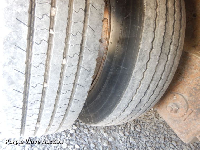 image for item DS1462 2010 Palomino MUV-ALL  drop deck equipment trailer