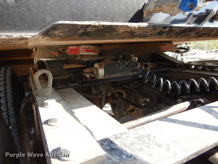 image for item DS1463 1996 International 9400  semi truck