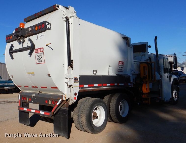 image for item DS8237 2012 International WorkStar 7400  refuse truck