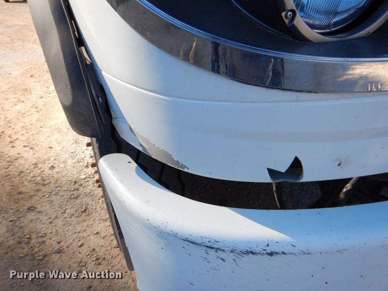 image for item DS8237 2012 International WorkStar 7400  refuse truck