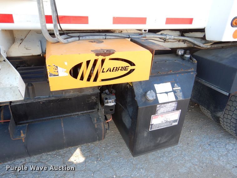 image for item DS8237 2012 International WorkStar 7400  refuse truck