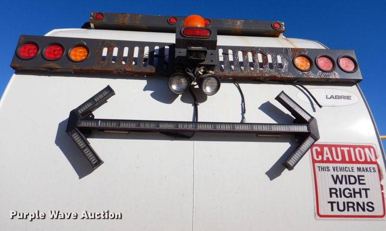 image for item DS8237 2012 International WorkStar 7400  refuse truck