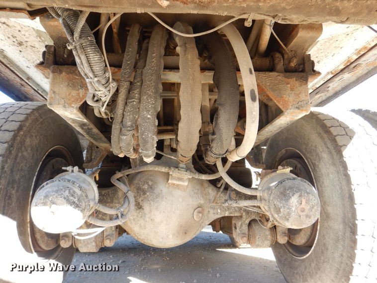 image for item DS8237 2012 International WorkStar 7400  refuse truck