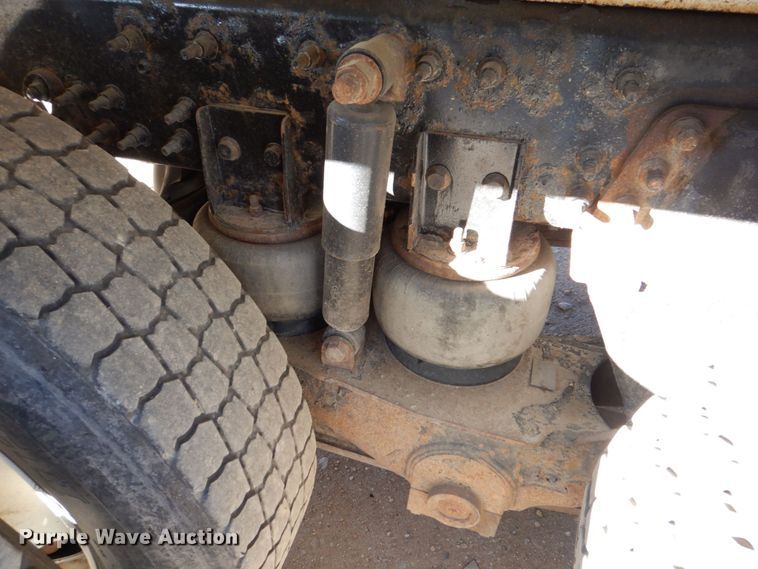 image for item DS8237 2012 International WorkStar 7400  refuse truck