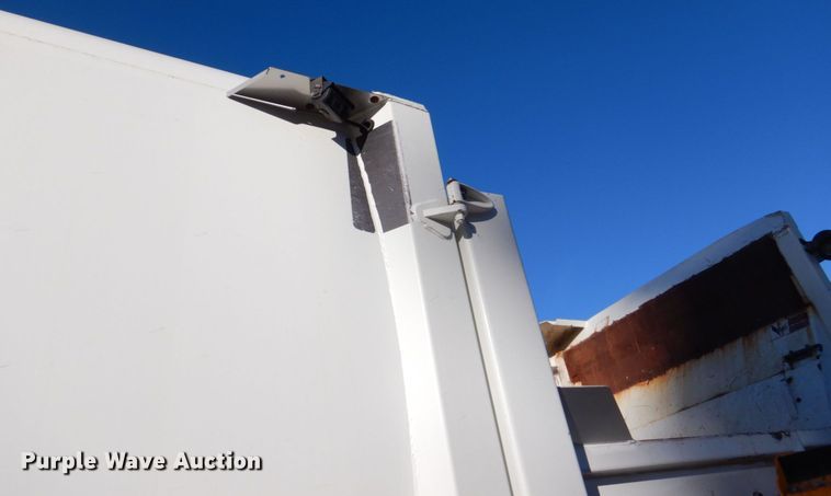 image for item DS8237 2012 International WorkStar 7400  refuse truck