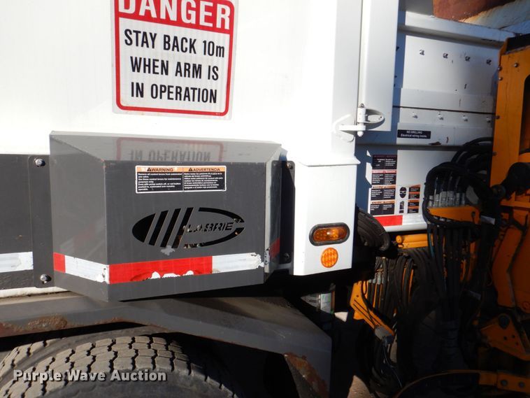 image for item DS8237 2012 International WorkStar 7400  refuse truck