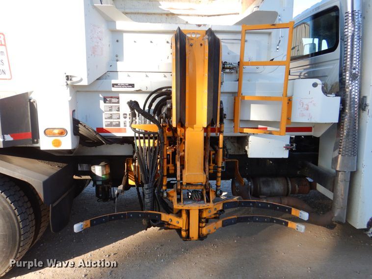 image for item DS8237 2012 International WorkStar 7400  refuse truck