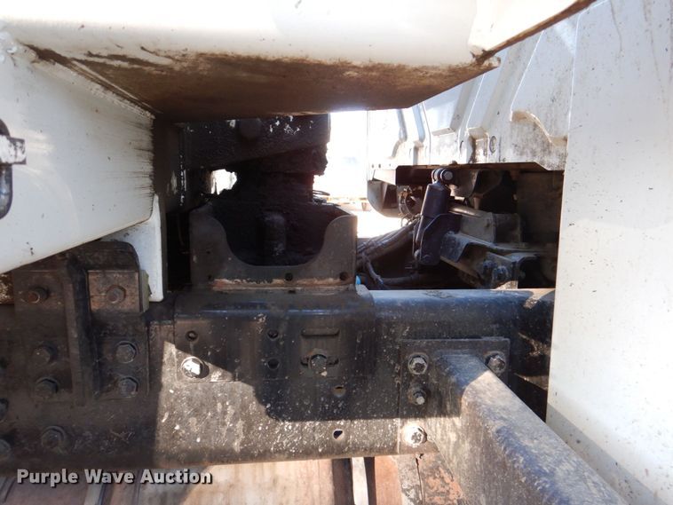 image for item DS8237 2012 International WorkStar 7400  refuse truck