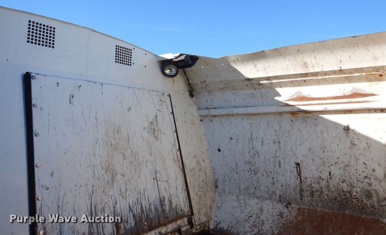 image for item DS8237 2012 International WorkStar 7400  refuse truck