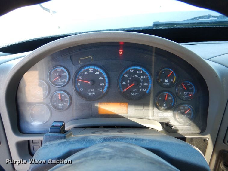 image for item DS8237 2012 International WorkStar 7400  refuse truck