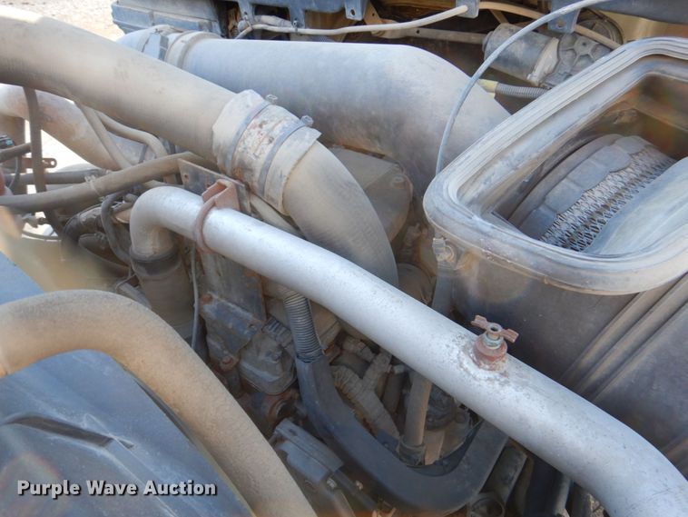 image for item DS8237 2012 International WorkStar 7400  refuse truck