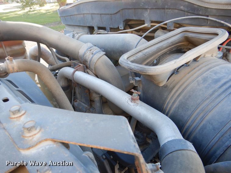 image for item DS8237 2012 International WorkStar 7400  refuse truck