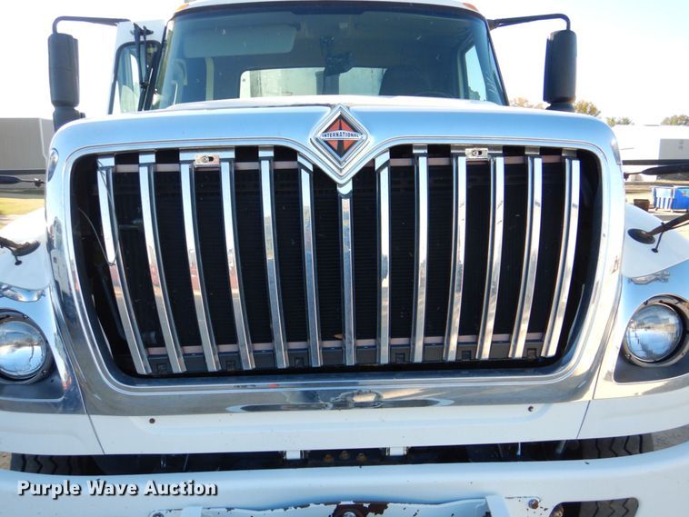 image for item DS8237 2012 International WorkStar 7400  refuse truck