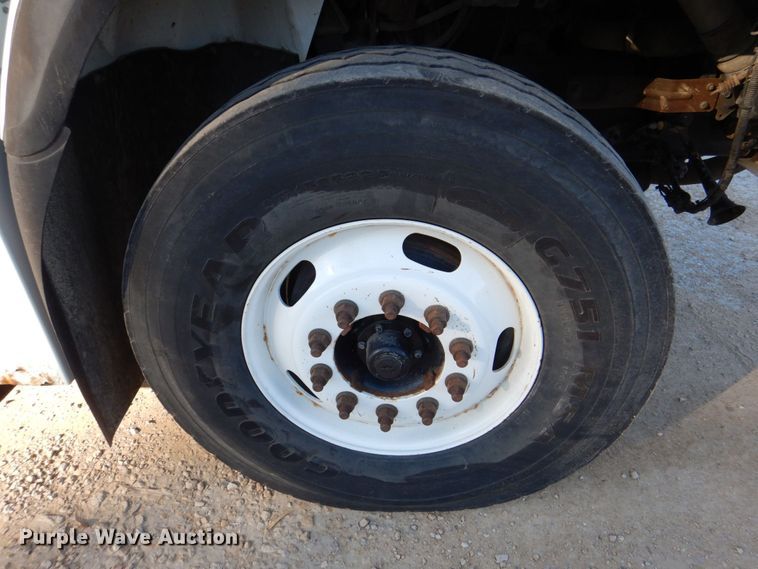 image for item DS8237 2012 International WorkStar 7400  refuse truck