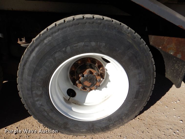 image for item DS8237 2012 International WorkStar 7400  refuse truck