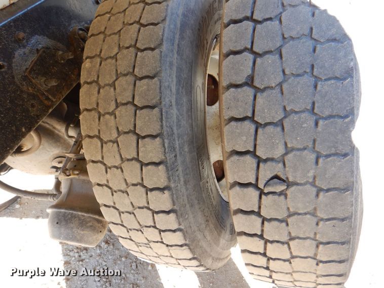 image for item DS8237 2012 International WorkStar 7400  refuse truck