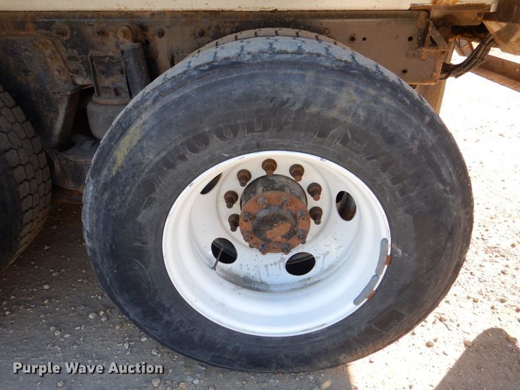 image for item DS8237 2012 International WorkStar 7400  refuse truck