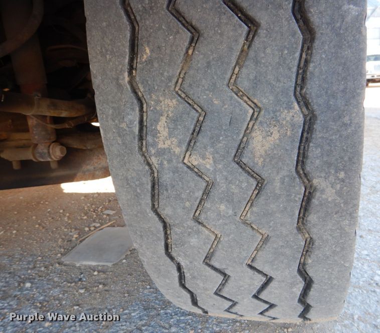 image for item DS8237 2012 International WorkStar 7400  refuse truck