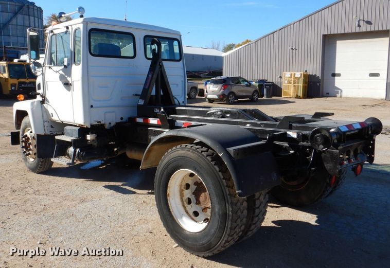 image for item DS8238 1994 Mack CS200 hook lift truck