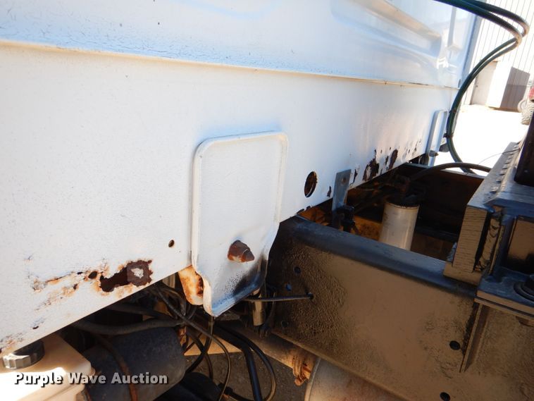 image for item DS8238 1994 Mack CS200 hook lift truck