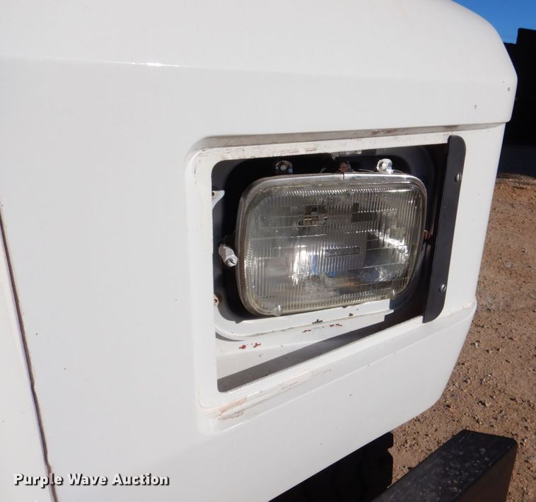 image for item DS8238 1994 Mack CS200 hook lift truck