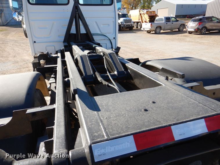 image for item DS8238 1994 Mack CS200 hook lift truck