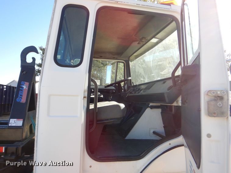 image for item DS8238 1994 Mack CS200 hook lift truck