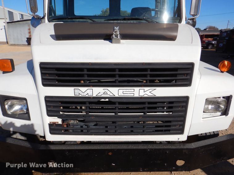 image for item DS8238 1994 Mack CS200 hook lift truck