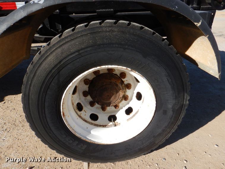 image for item DS8238 1994 Mack CS200 hook lift truck