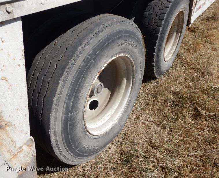 image for item HF9386 1992 Kentucky  dry van trailer