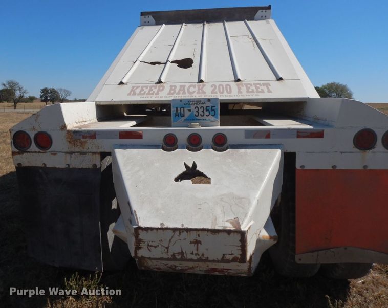 image for item HF9387 2012 Construction Trailer Specialists BDT-40  bottom dump trailer