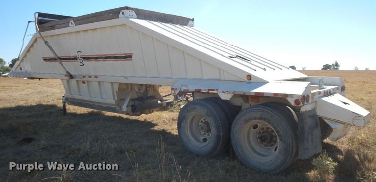 image for item HF9387 2012 Construction Trailer Specialists BDT-40  bottom dump trailer