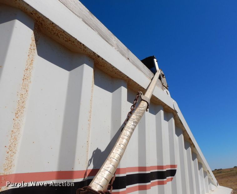 image for item HF9387 2012 Construction Trailer Specialists BDT-40  bottom dump trailer