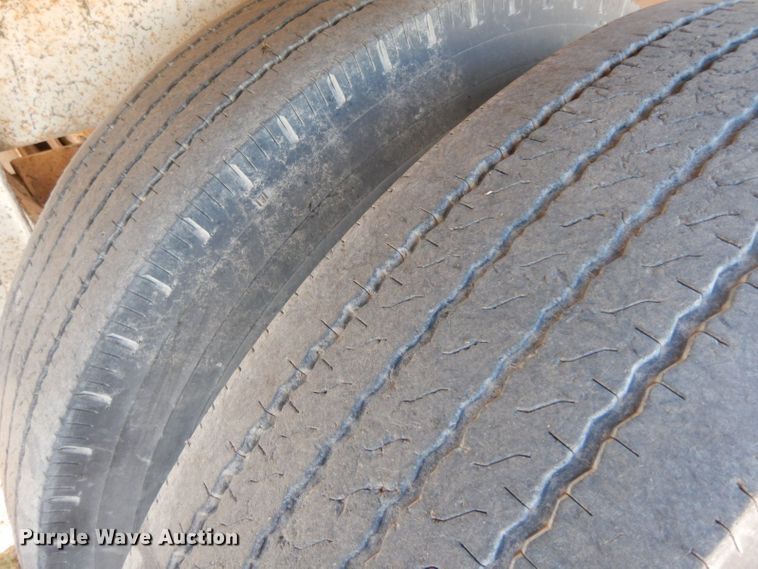 image for item HF9387 2012 Construction Trailer Specialists BDT-40  bottom dump trailer