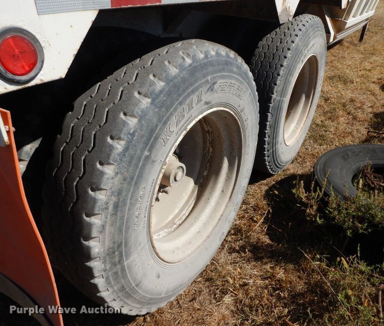 image for item HF9387 2012 Construction Trailer Specialists BDT-40  bottom dump trailer