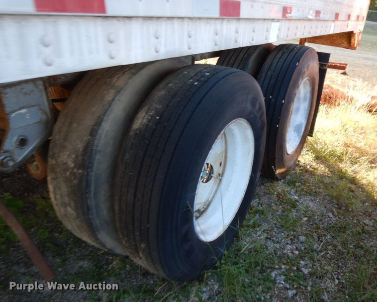 image for item HF9408 1985 Trailmobile 01HA-1SAM  dry van trailer