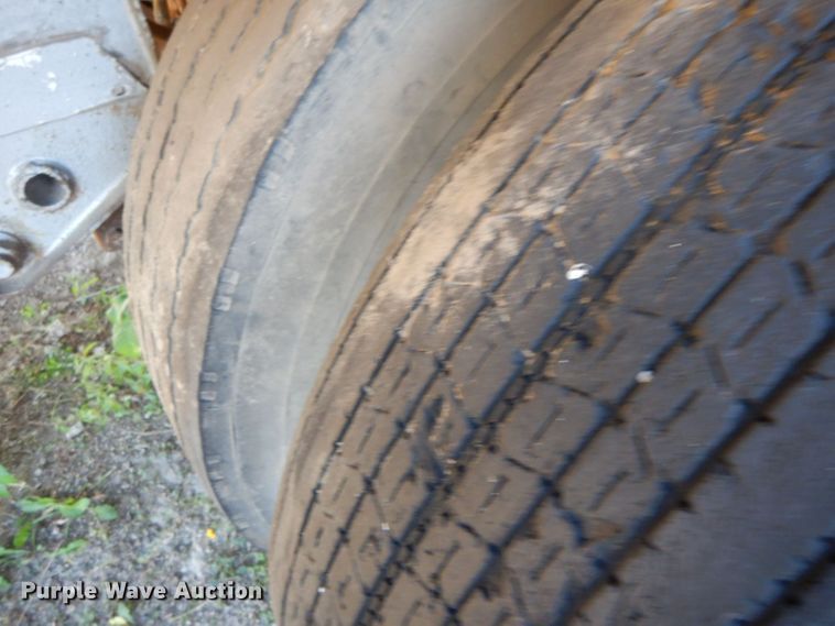 image for item HF9408 1985 Trailmobile 01HA-1SAM  dry van trailer