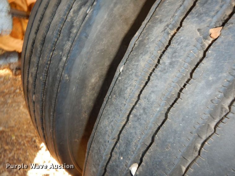 image for item HF9408 1985 Trailmobile 01HA-1SAM  dry van trailer