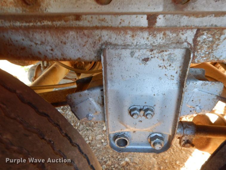 image for item HF9408 1985 Trailmobile 01HA-1SAM  dry van trailer