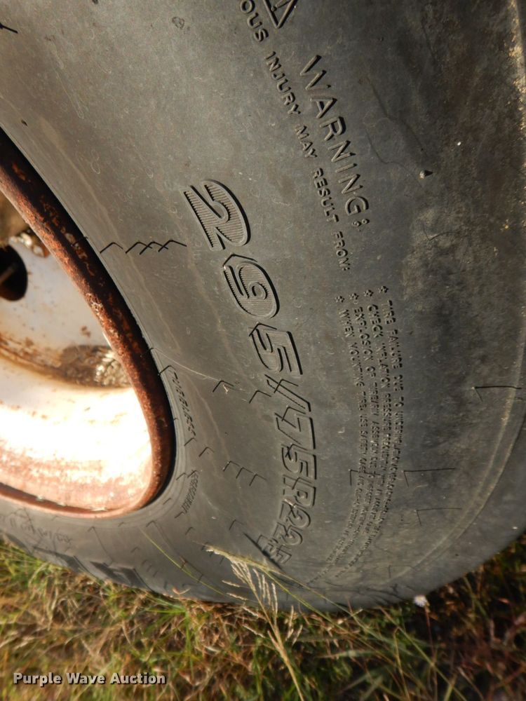 image for item HF9408 1985 Trailmobile 01HA-1SAM  dry van trailer