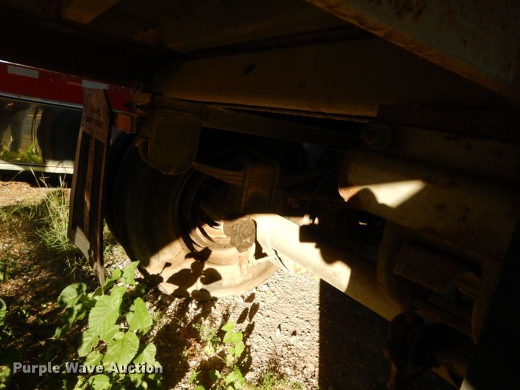 image for item HF9408 1985 Trailmobile 01HA-1SAM  dry van trailer