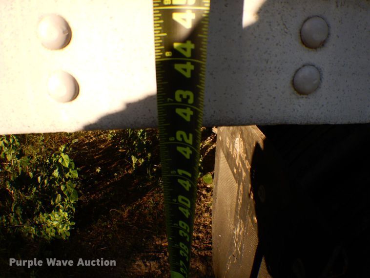 image for item HF9408 1985 Trailmobile 01HA-1SAM  dry van trailer