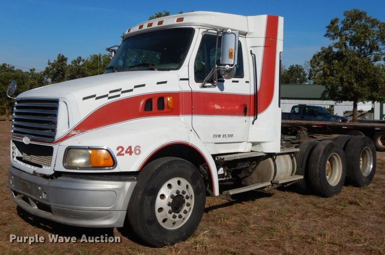 image for item HF9409 1998 Ford AT9513 Aeromax 113 semi truck