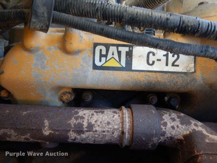 image for item HF9409 1998 Ford AT9513 Aeromax 113 semi truck