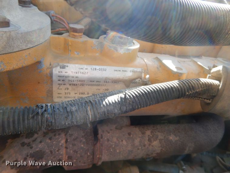 image for item HF9409 1998 Ford AT9513 Aeromax 113 semi truck