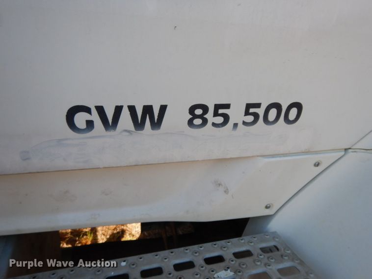 image for item HF9409 1998 Ford AT9513 Aeromax 113 semi truck