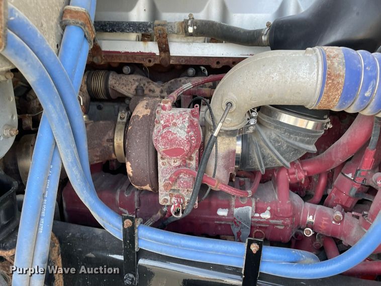 image for item JC9925 2014 Mack CHU613  semi truck