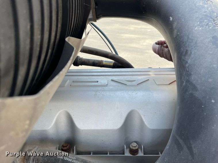 image for item JC9925 2014 Mack CHU613  semi truck